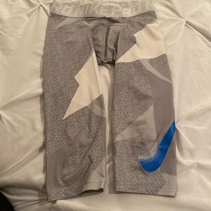 Youth size small compression base layer